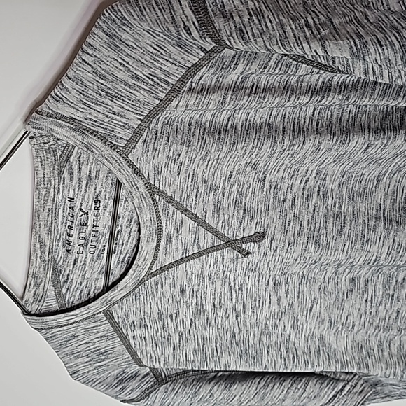 American Eagle large gray short sleeve shirt - Picture 3 of 7